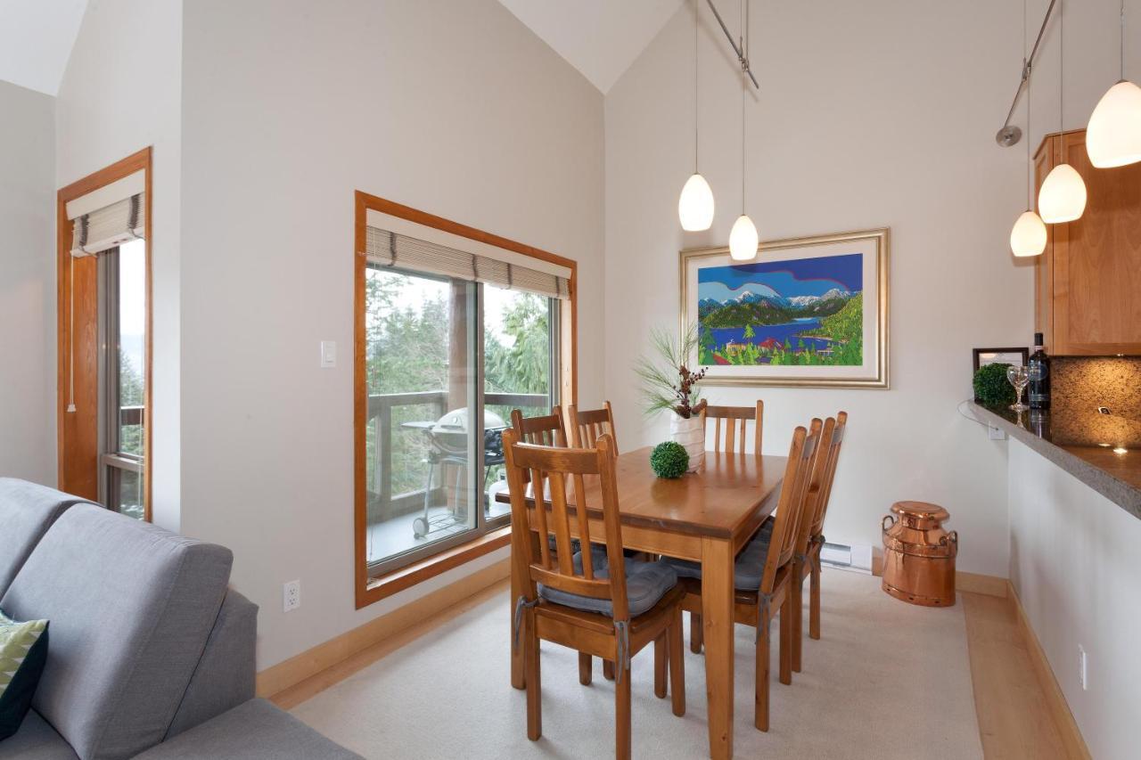Painted Cliff 11 | Dog Friendly! Ski-In Ski-Out Benchlands Townhome W/ Hot Tub & Fireplace Уистлер Экстерьер фото