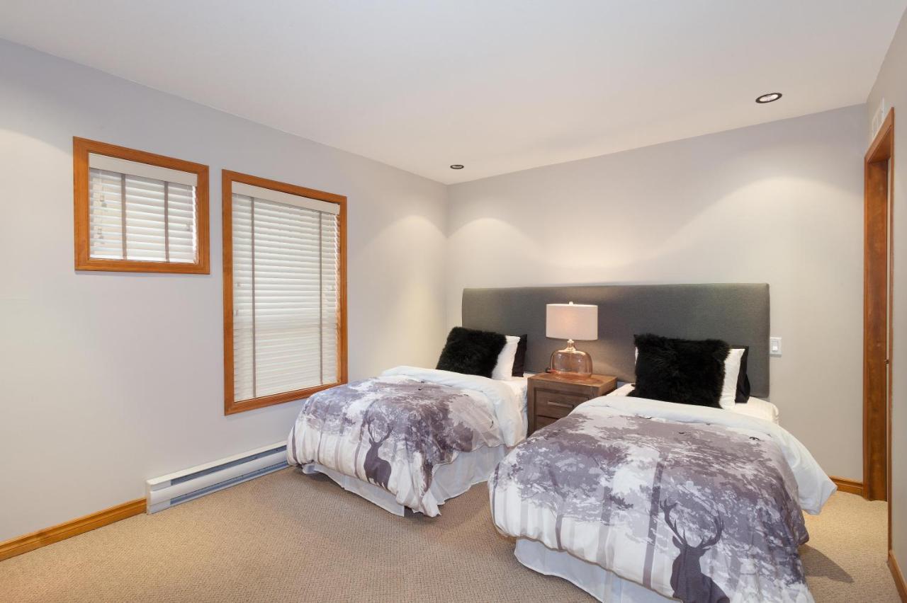 Painted Cliff 11 | Dog Friendly! Ski-In Ski-Out Benchlands Townhome W/ Hot Tub & Fireplace Уистлер Экстерьер фото
