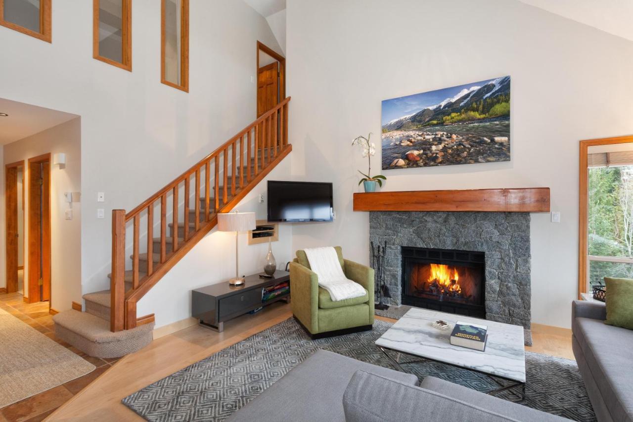 Painted Cliff 11 | Dog Friendly! Ski-In Ski-Out Benchlands Townhome W/ Hot Tub & Fireplace Уистлер Экстерьер фото